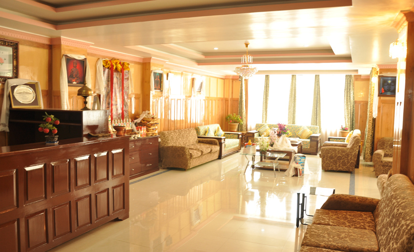 Lounge, Hotel Yangzom, Tawang, Indien Rundreise