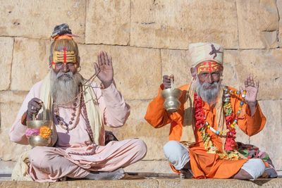 Sadhu Pushkar, Varanasi, Indien Reise, Segnung