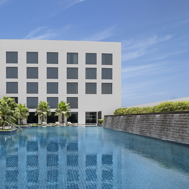 Pool, Pullman Aerocity, Hotel Delhi, Indien Reise