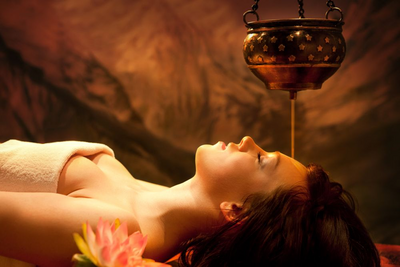 Ayurveda, Öl Massage, Indien Himalaya Reise