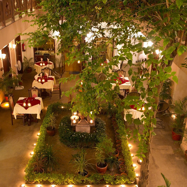 Restaurant, Hotel Suryauday Haveli, Varanasi, Indien Rundreise