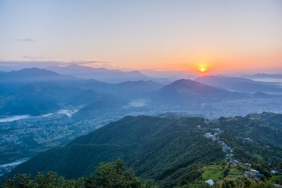 Sonnenaufgang in Pokhara von Sarangkot Hill aus, Nepal und Indien Rundreise, Himalaya