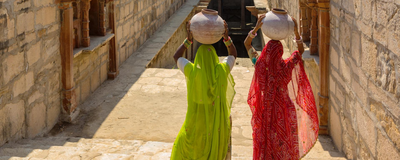 Wasserträgerinnen, Indien Rundreise