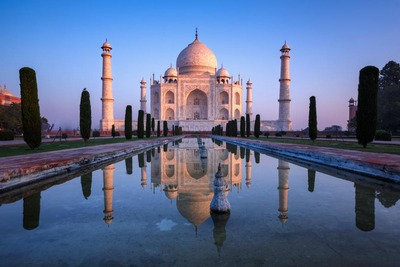 Taj Mahal bei Sonnenuntergang in Agra, Indien und Nepal Rundreise, Mogularchitektur
