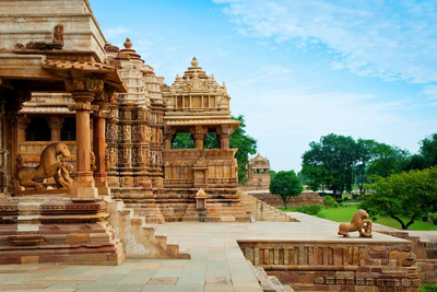 Devi Jagdambi Tempel, Khajuraho, Indien Naturreise, Komplex